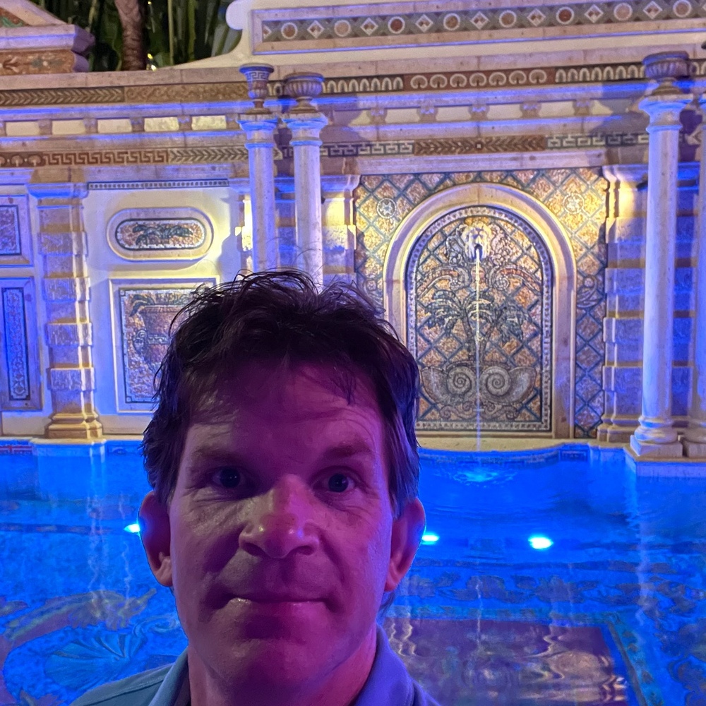 Meet your Posher, Marc